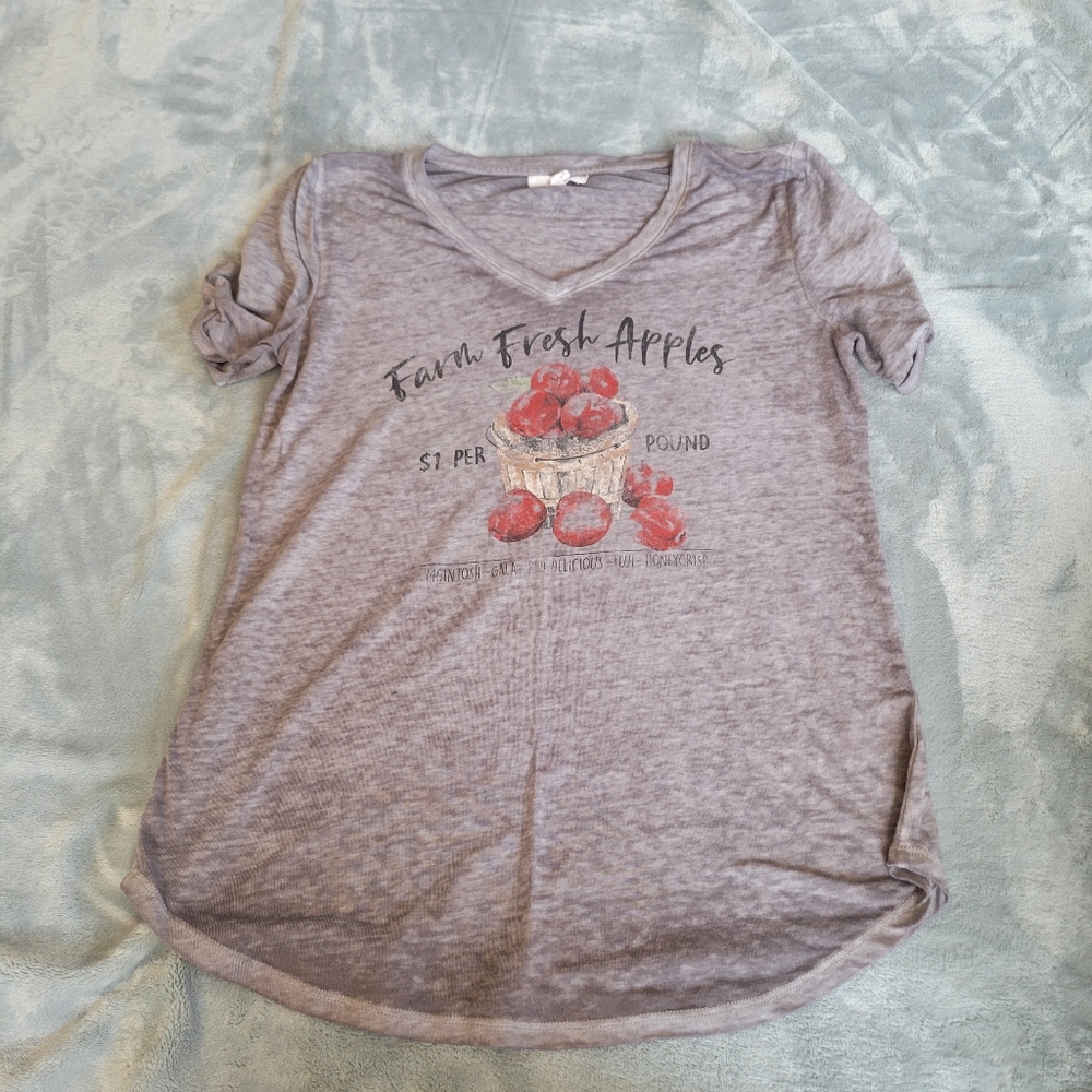Assorted Maurice's Graphic Tops